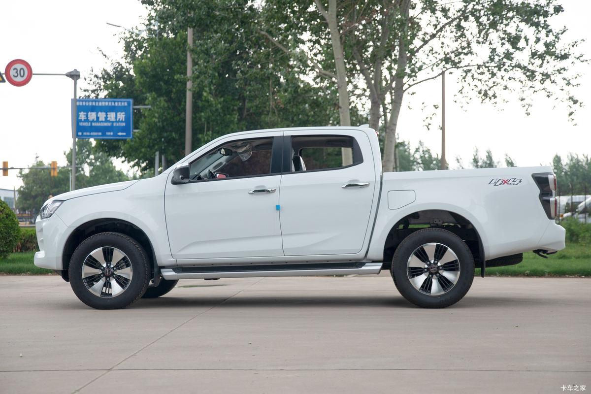 Isuzu D-MAX 2021 Jingdong · 1.9L Diesel 2WD Manual — supplied side view photograph