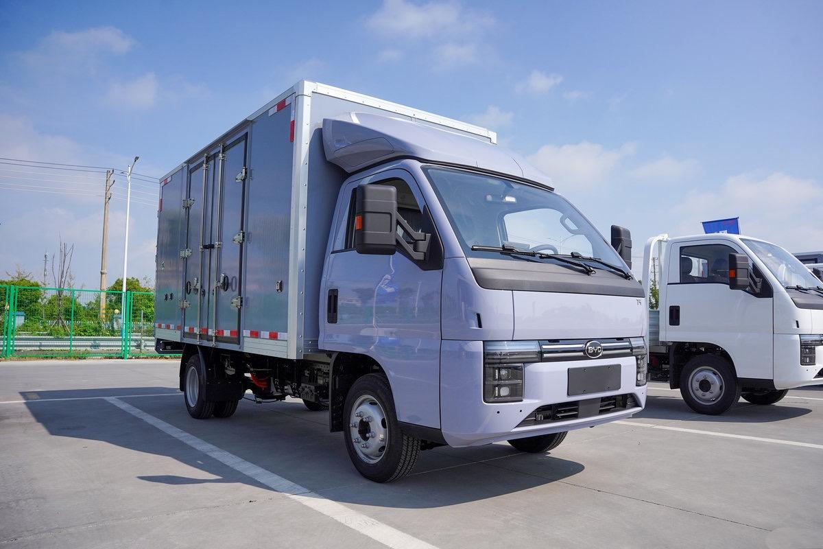 BYD T4 Technology · 82 kWh Dropside — supplied exterior photograph