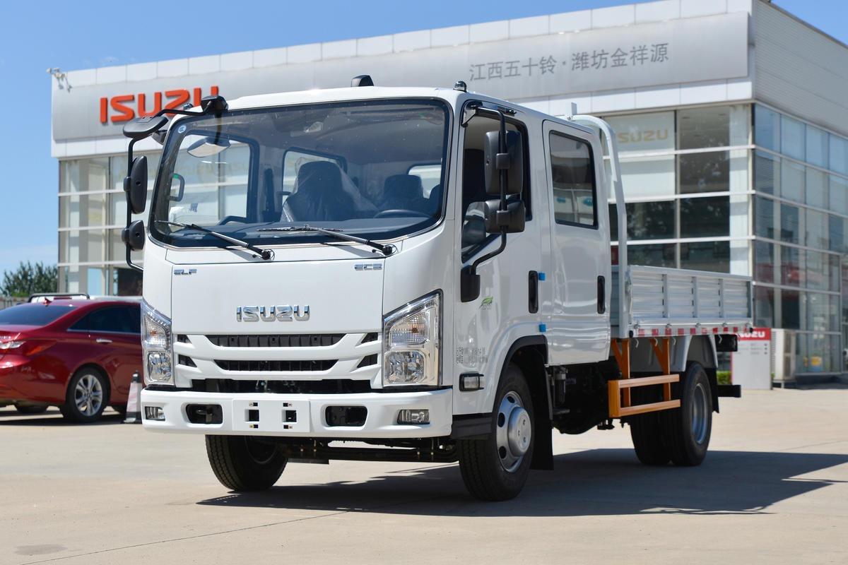 Isuzu EC5 · 2.5L Diesel Double-cab Dropside — supplied front three-quarter view photograph