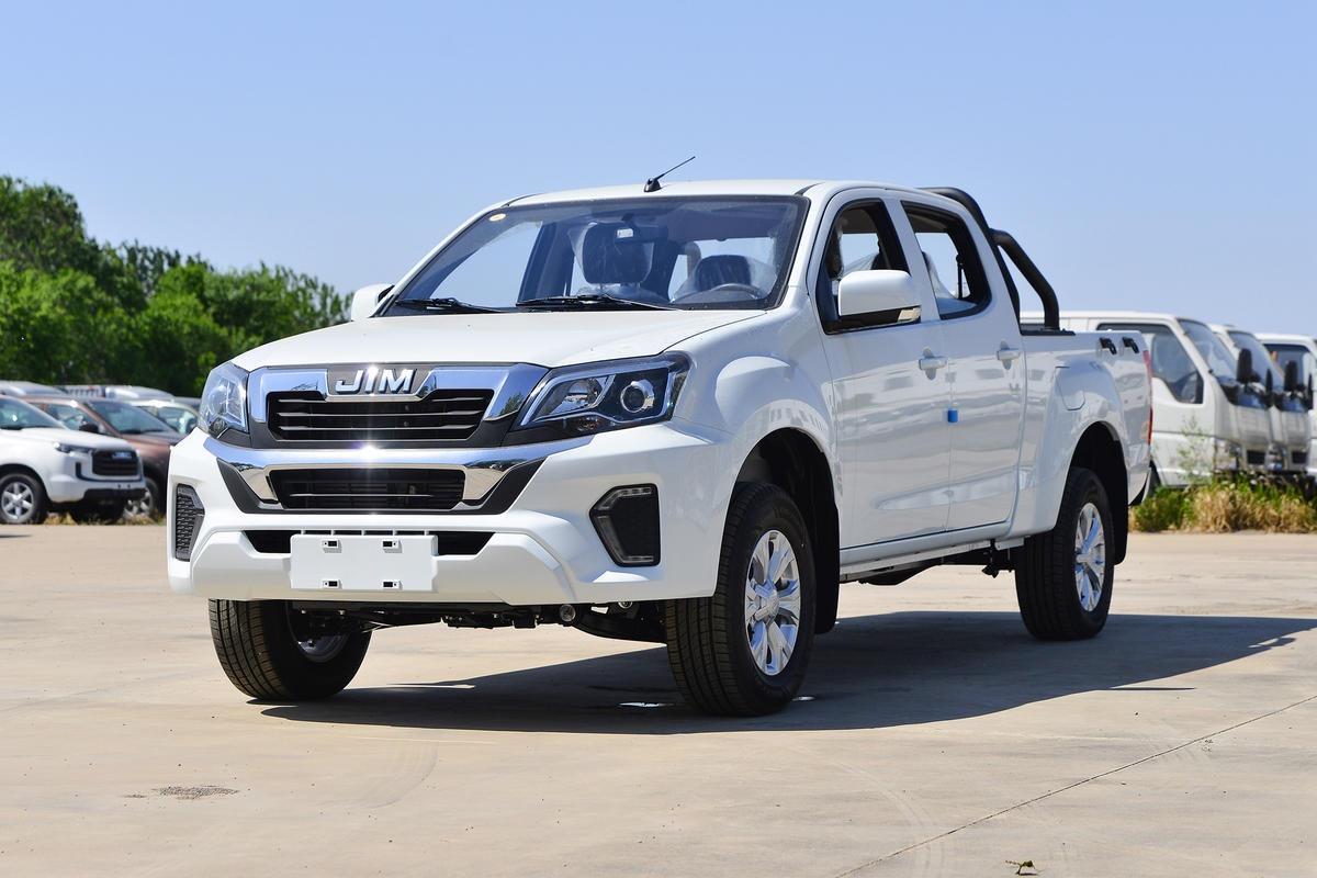 Isuzu Ruimai 瑞迈 2018 Luxury · 2.0L Petrol 4WD Manual — supplied exterior photograph